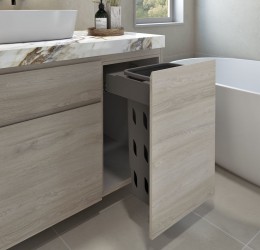 CRL 435 135D C Bathroom 1920
